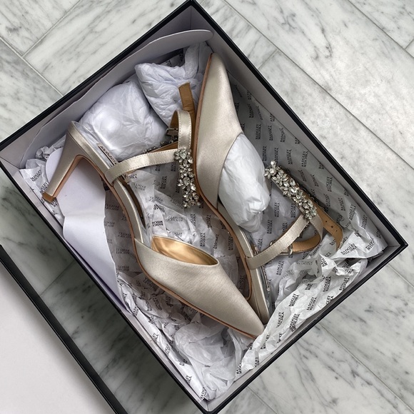 Badgley Mischka Esmeralda Stiletto - Picture 2 of 5